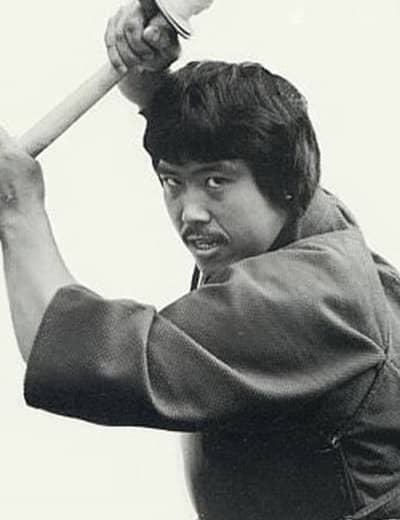 须贺敏郎