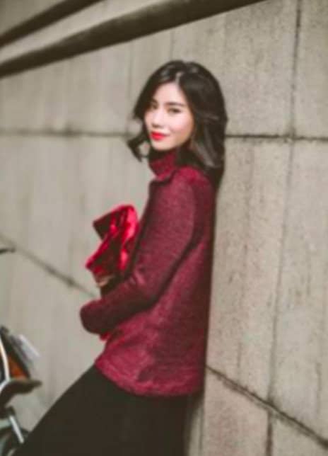 谢璞婉