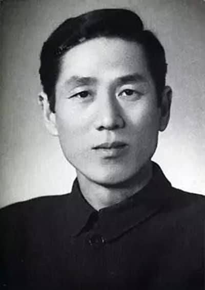 邵华