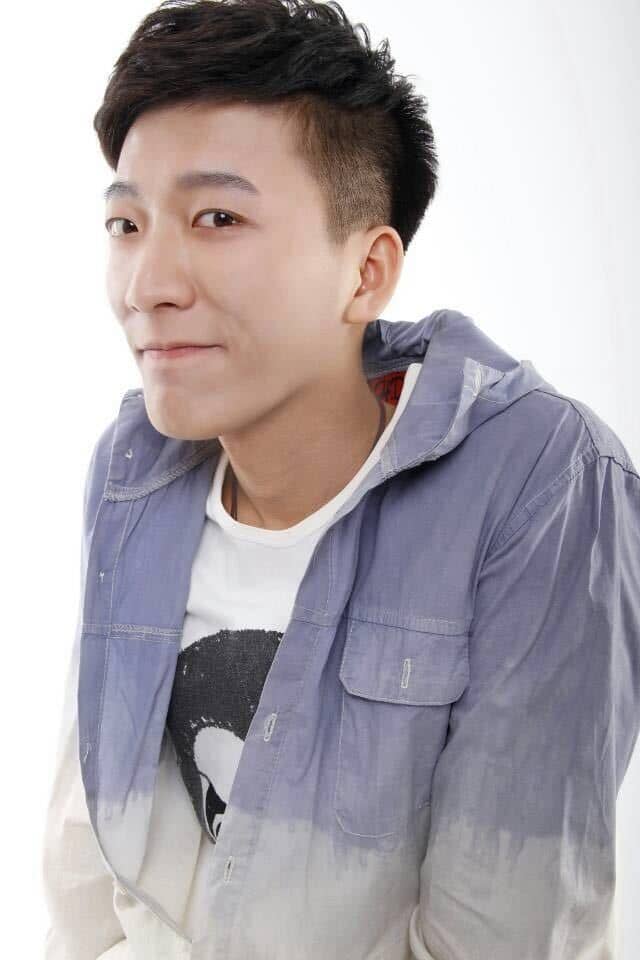李卓航