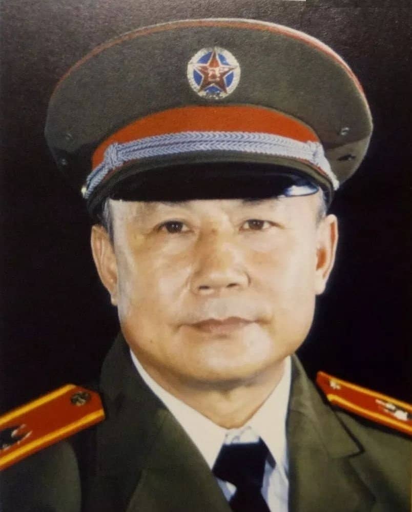 张连伏