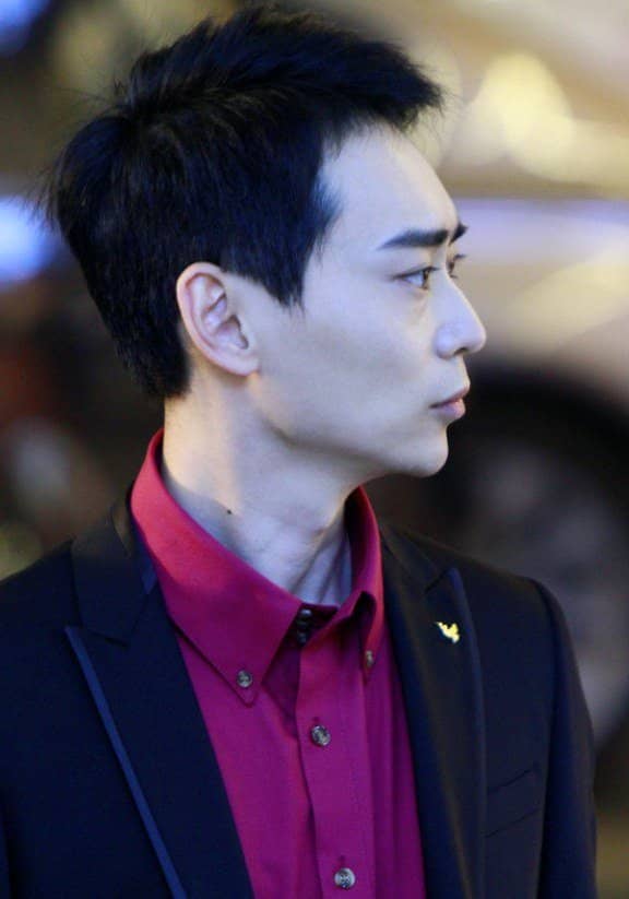 毛艺文