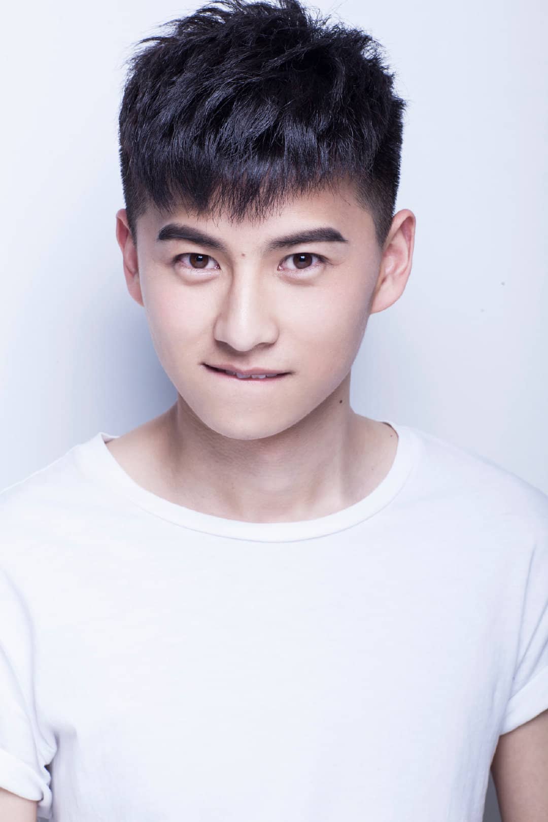 桑驯华