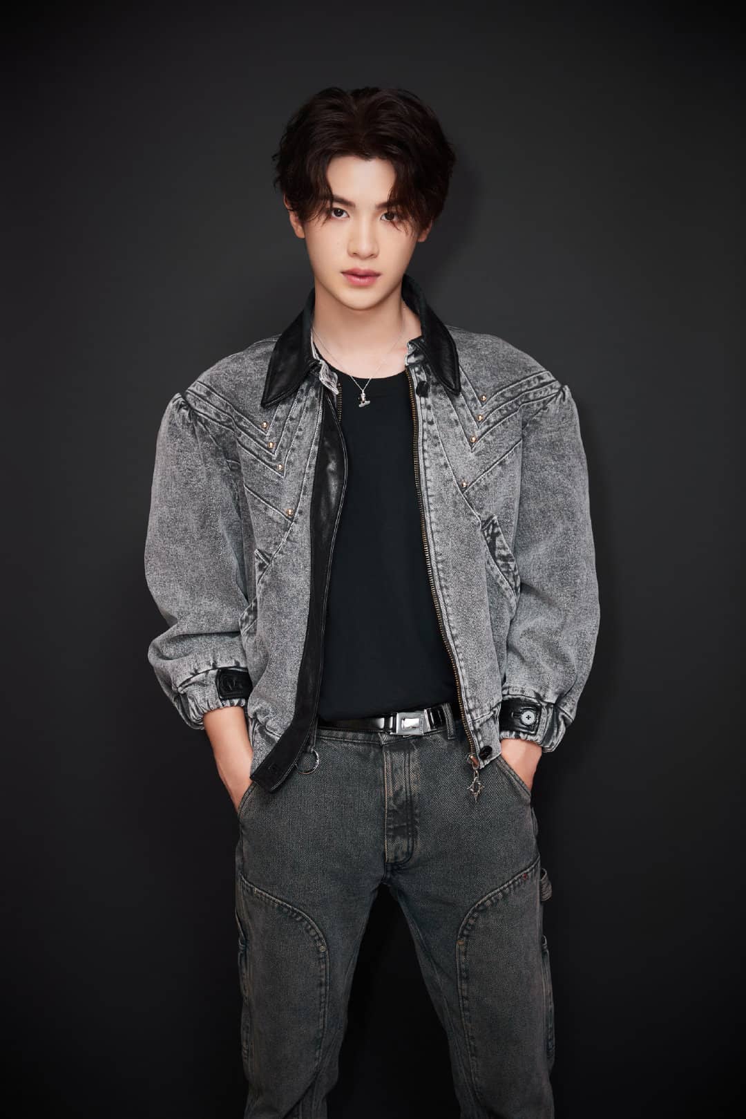 黄明昊