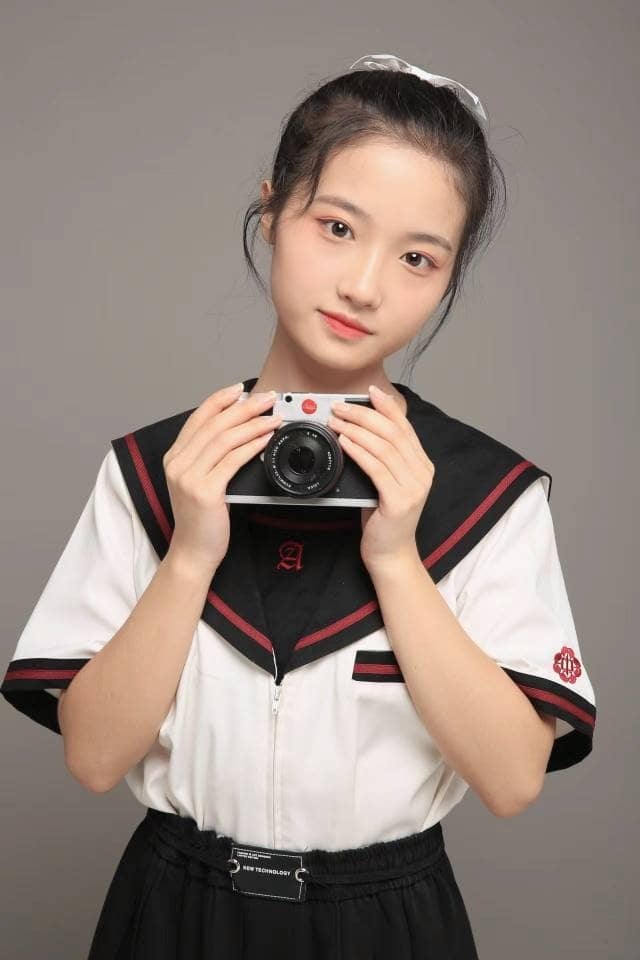 张子默