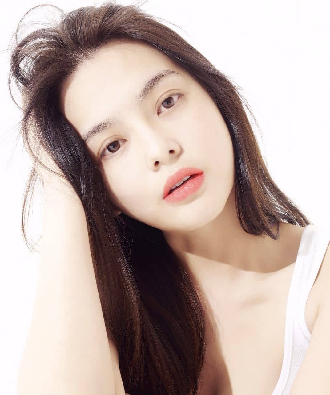 王若伊