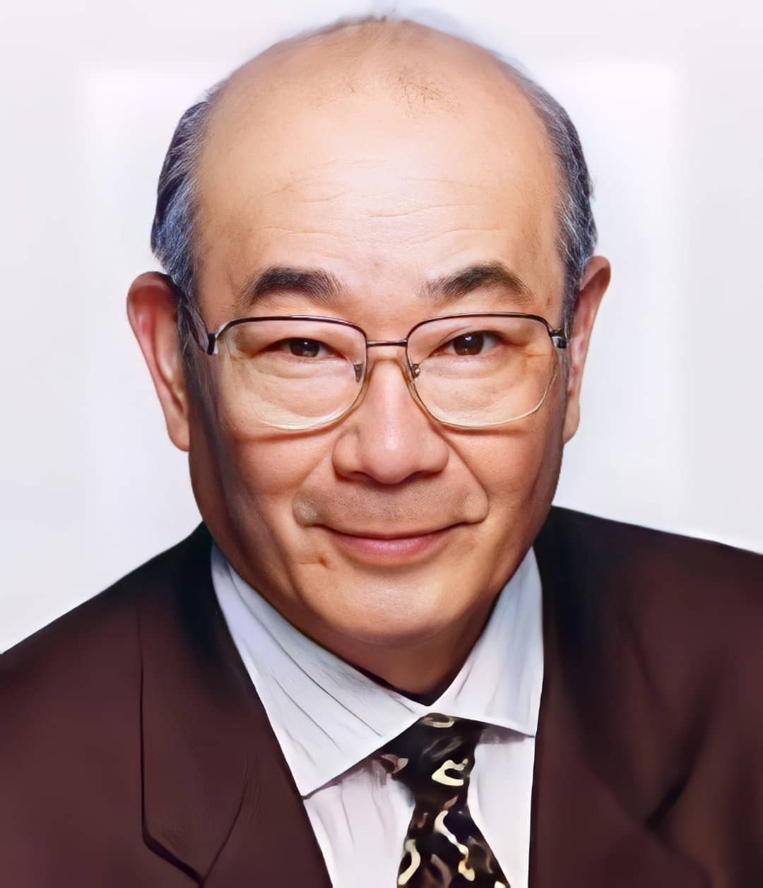 大冢周夫