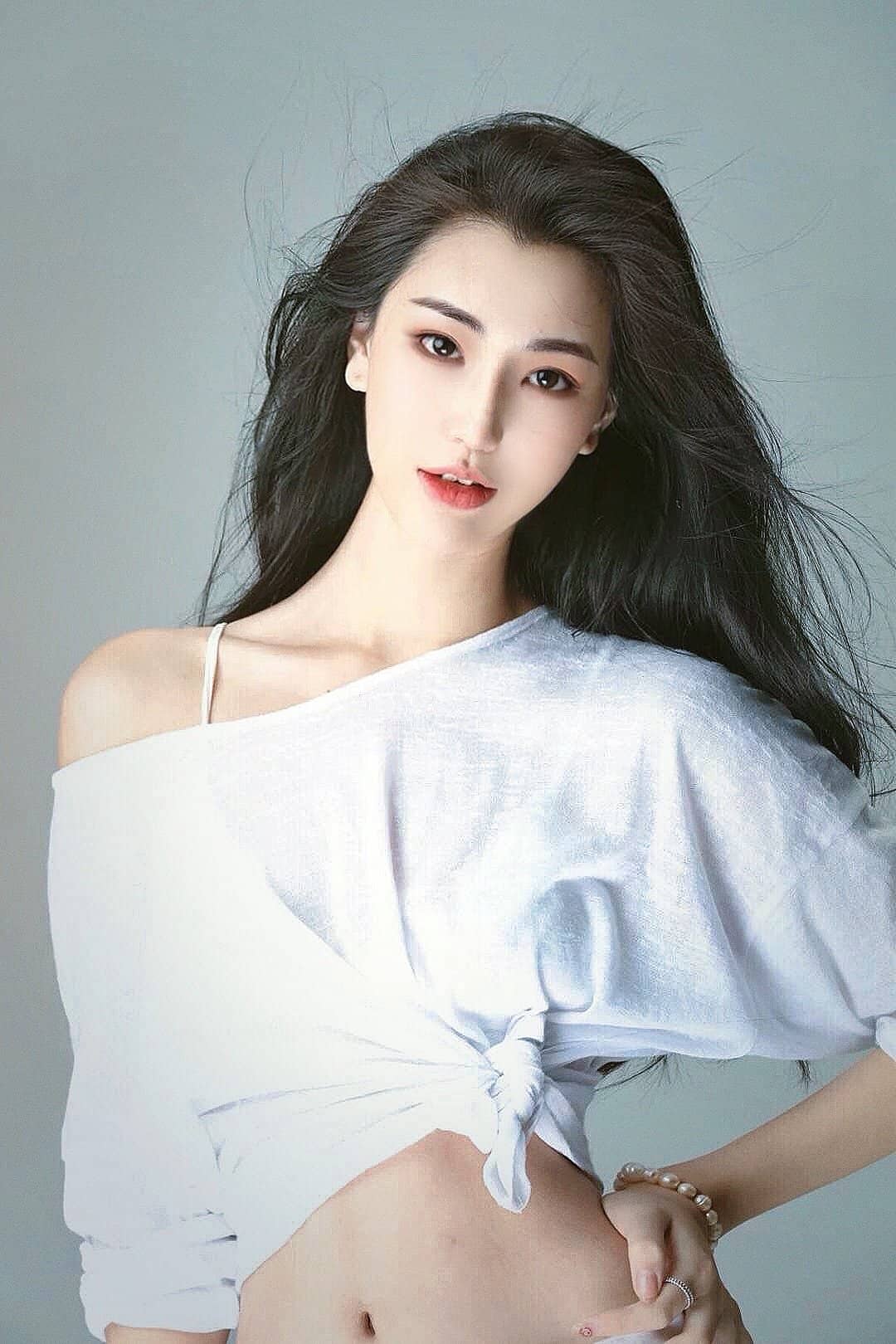 关爱妮