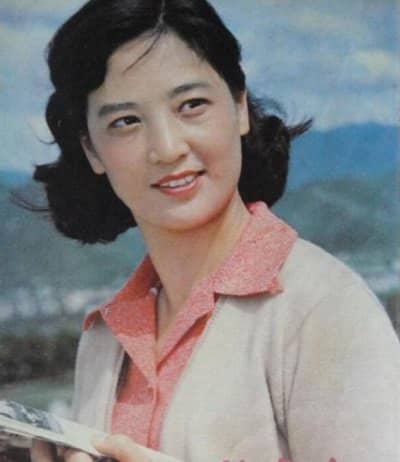 盛亚人