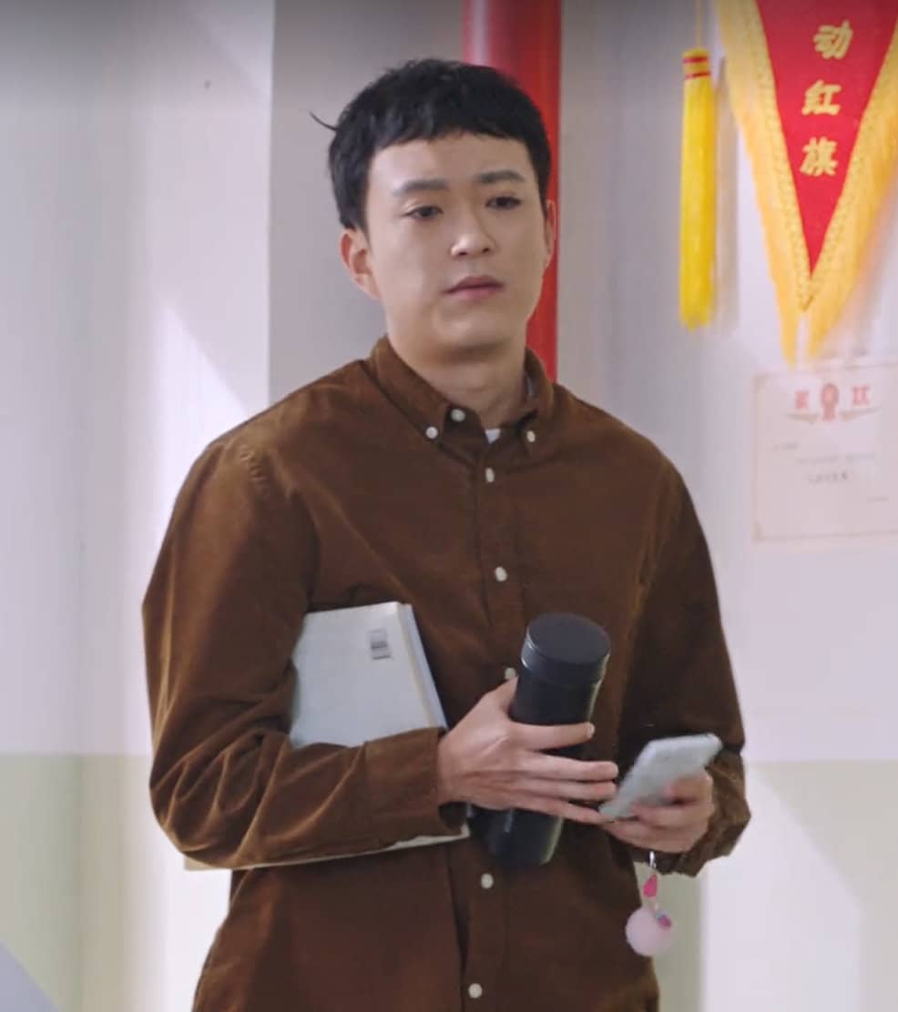 杨云屾