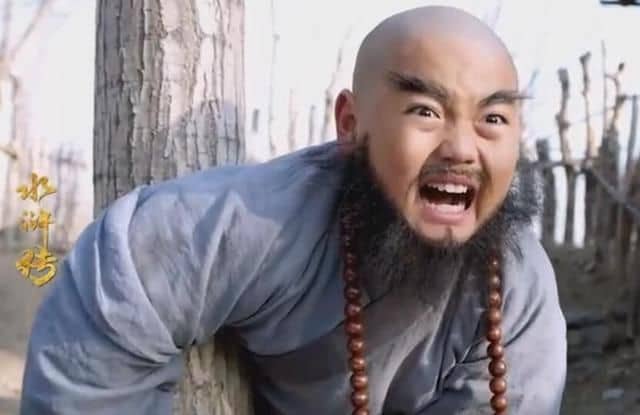 万君逸