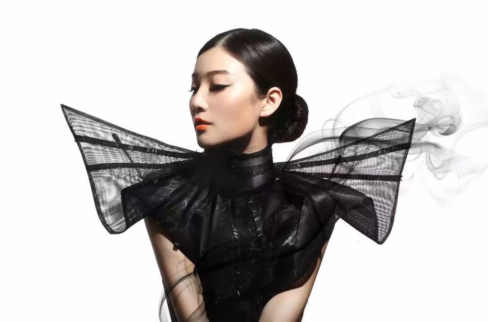 杨小曼