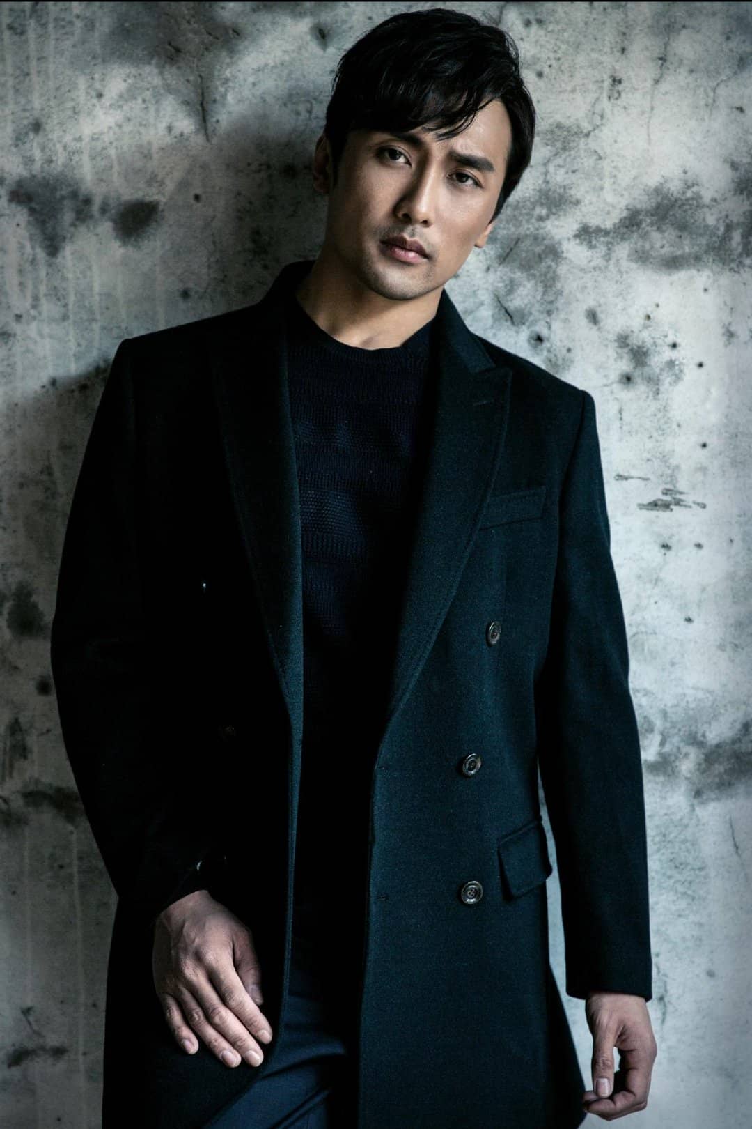 李镇男