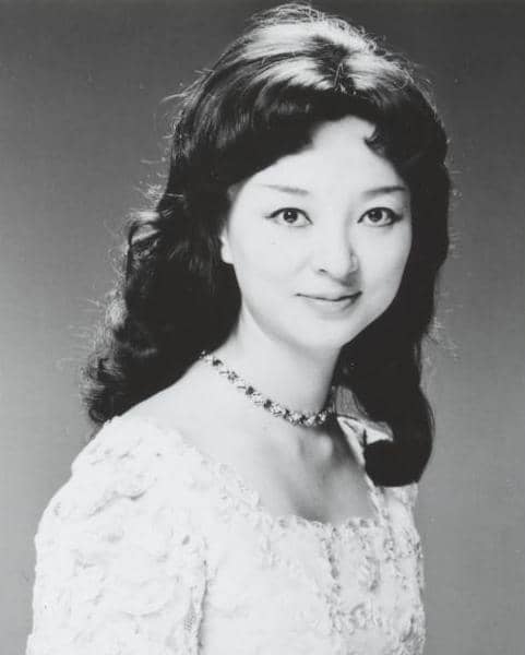 村松英子