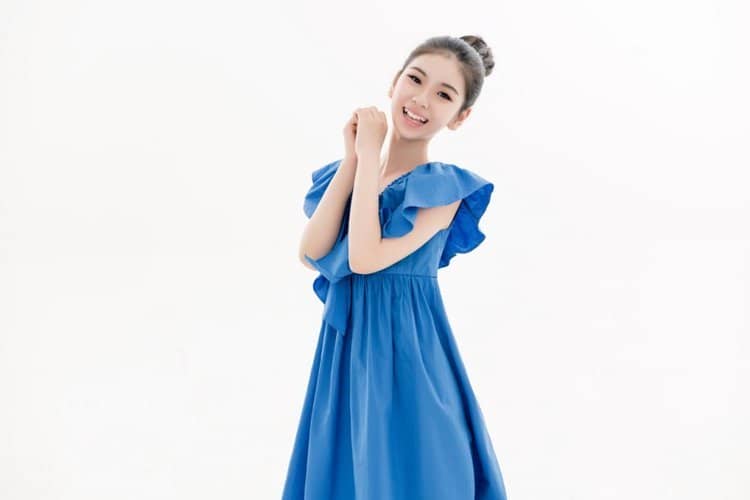 李昕融