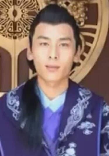 靳光正