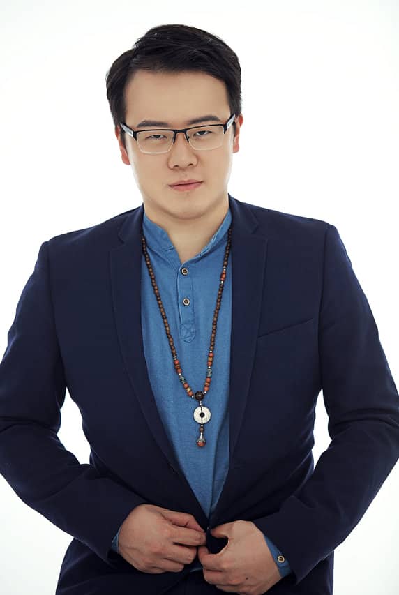 王子元