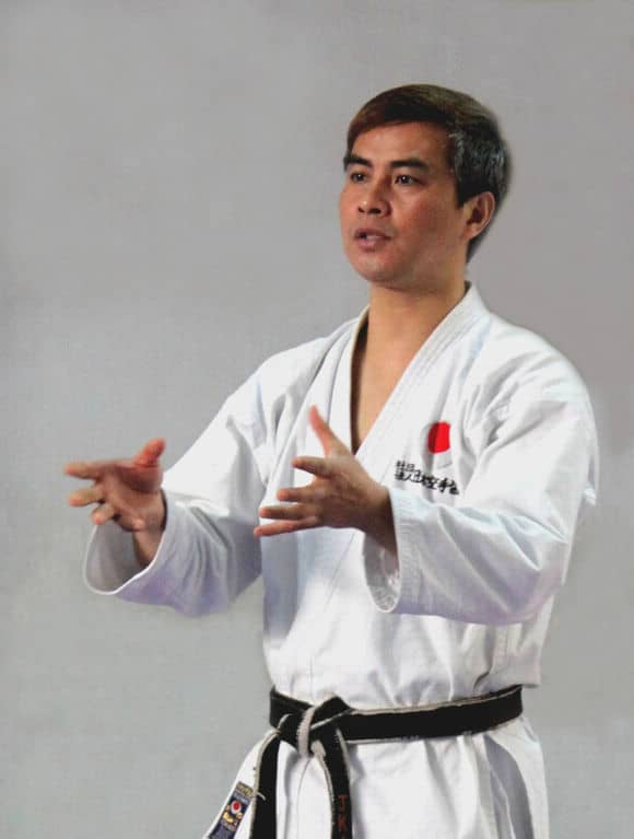 贾平