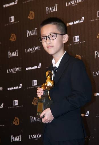 孔维一