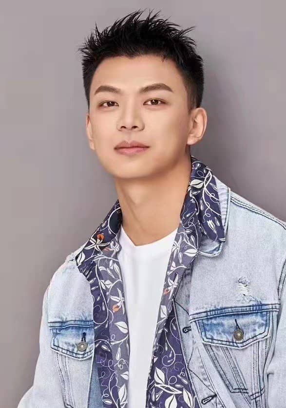 奚宇