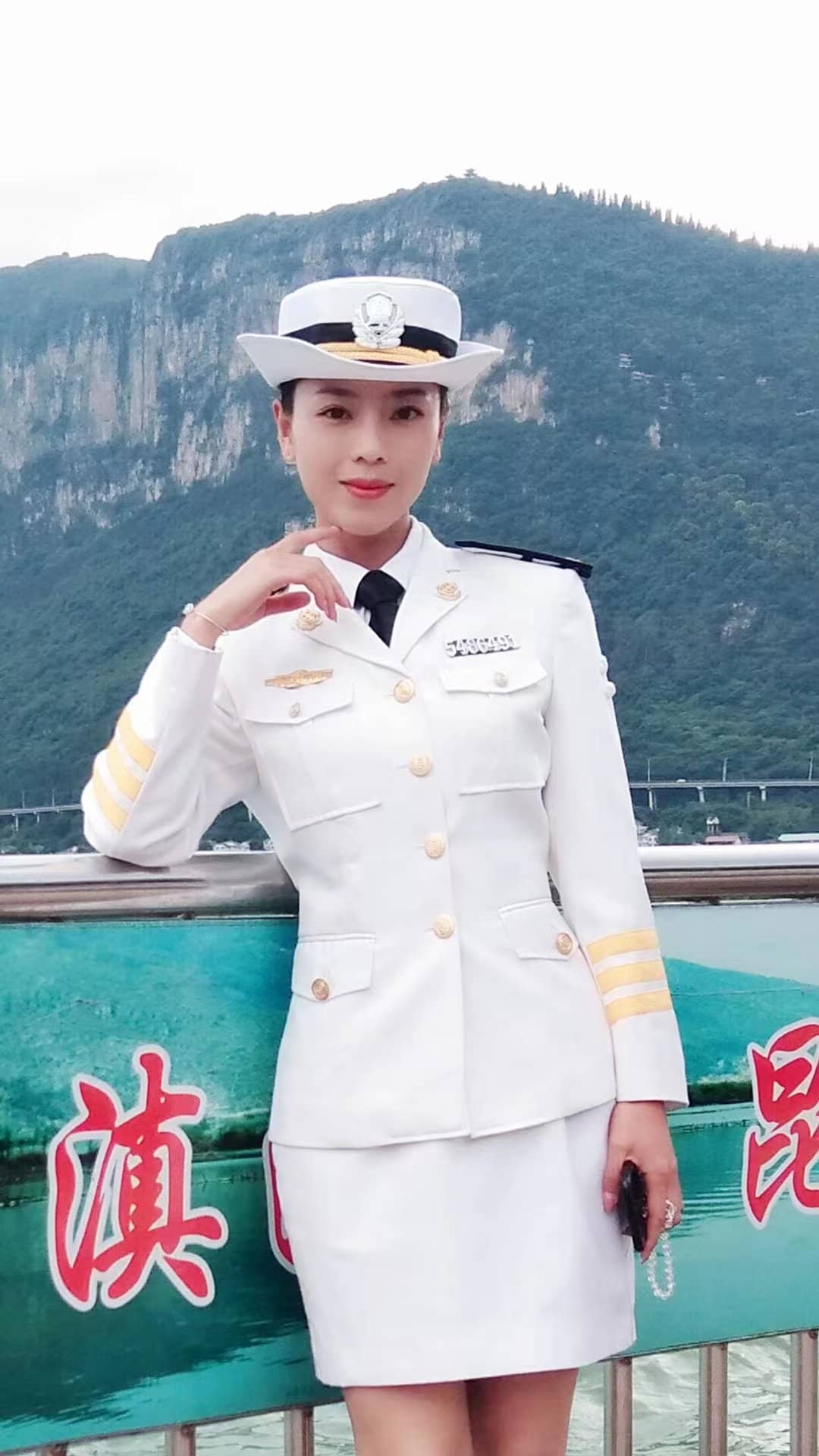 杨佳