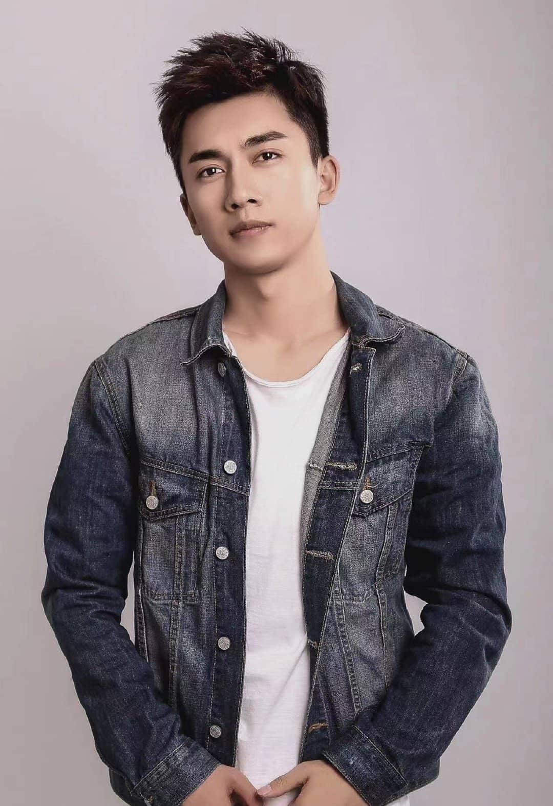 黄朋