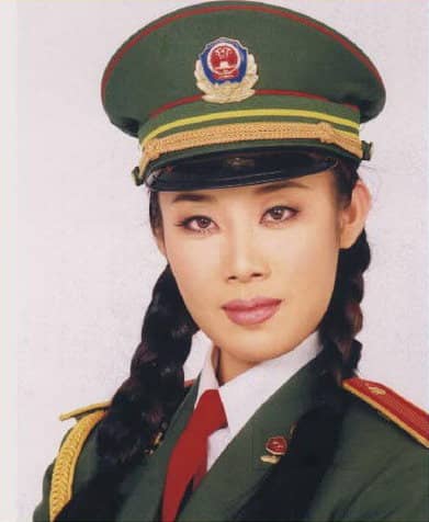 钟梅