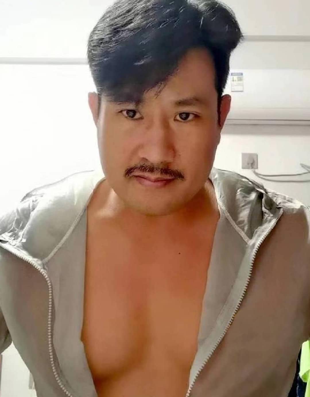 王有亮