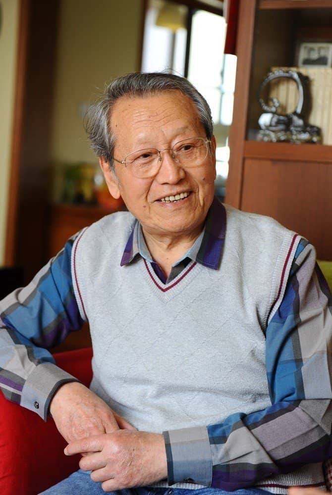娄际成