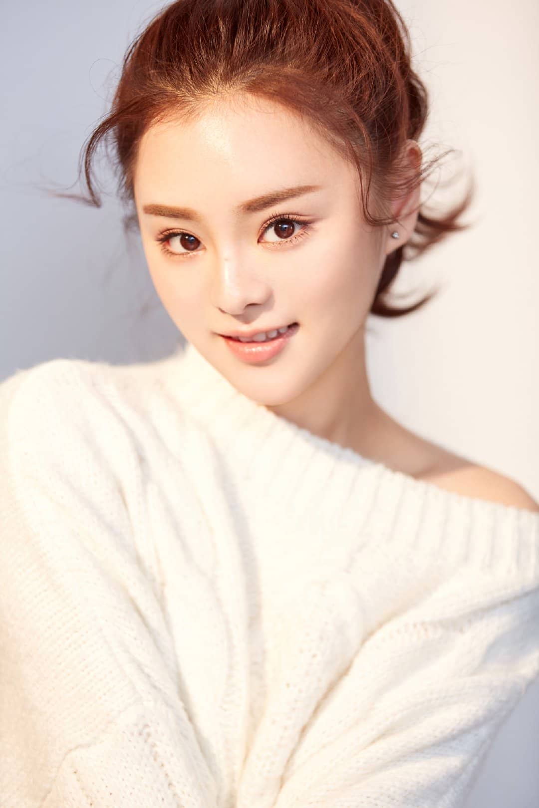 余茜原子
