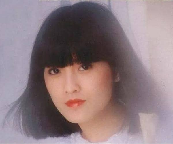 江玲