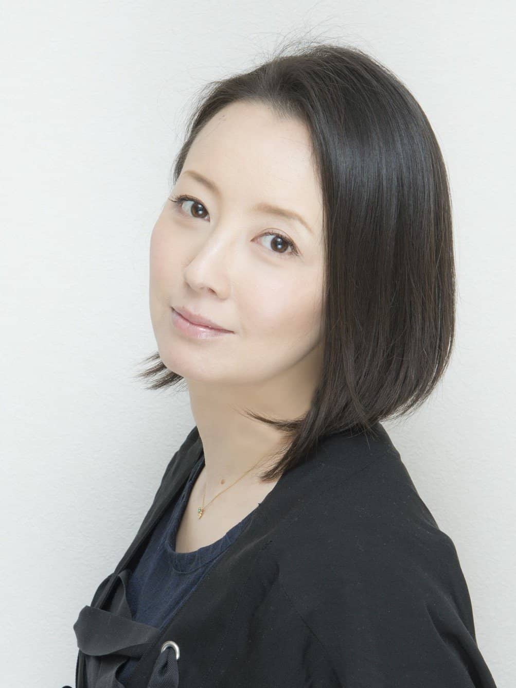 高桥由美子