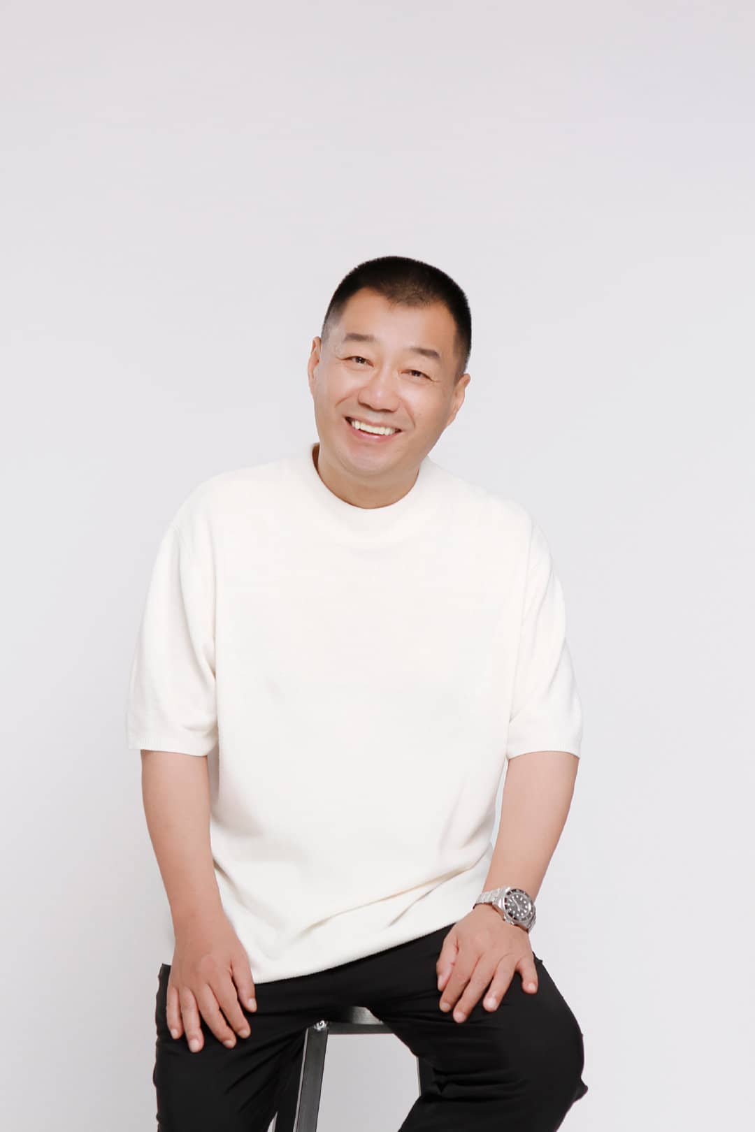 李克伟