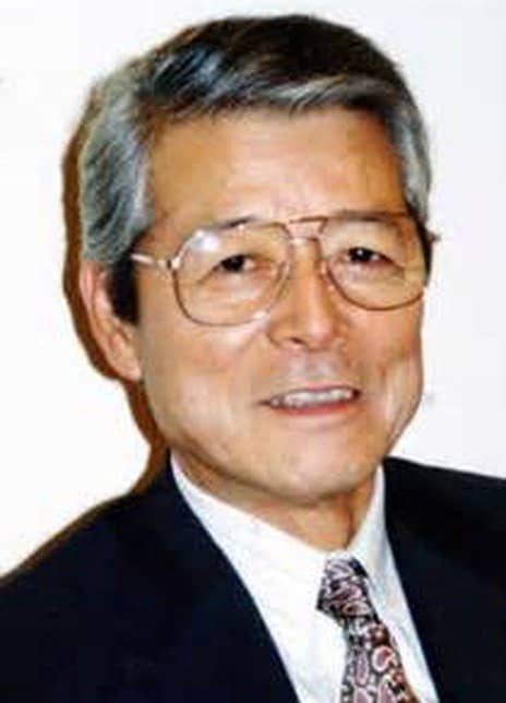 村越伊知郎