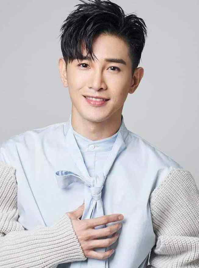 张立昂